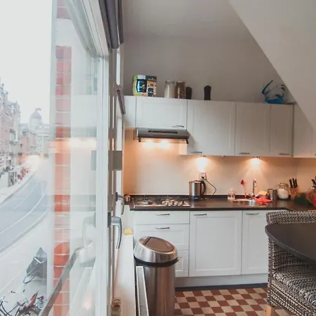 Apartment Next To Leidseplein With Canel View *